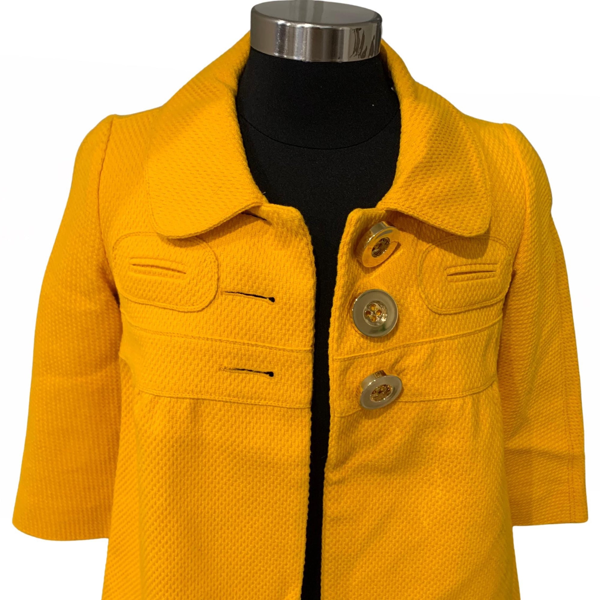 Chloé structured short jacket, golden buttons, timeless and sophisticated - Parisian fashion Chloé cropped jacket, 100% silk, elegant statement piece