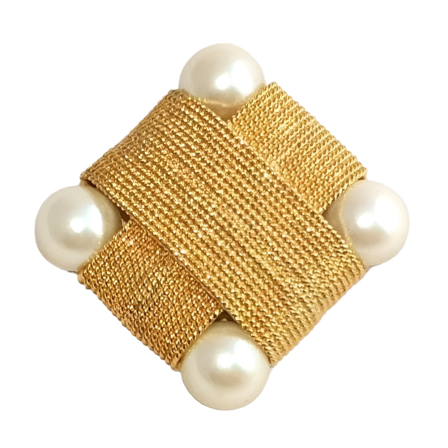 Vintage Valentino VG signed gold-plated brooch with faux pearls, rhomboid shape - Designer brooch signed VG - Collectible Valentino brooch