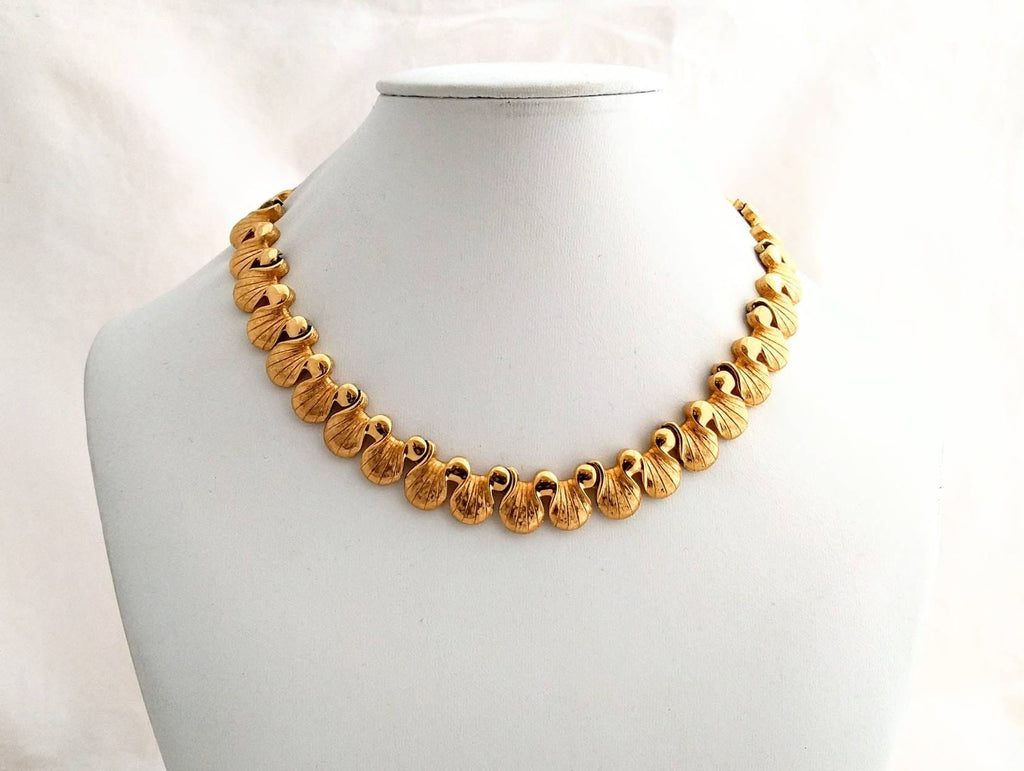 Gold-plated scalloped necklace by D&#39;Orlan, signed vintage statement necklace, 16-inch length