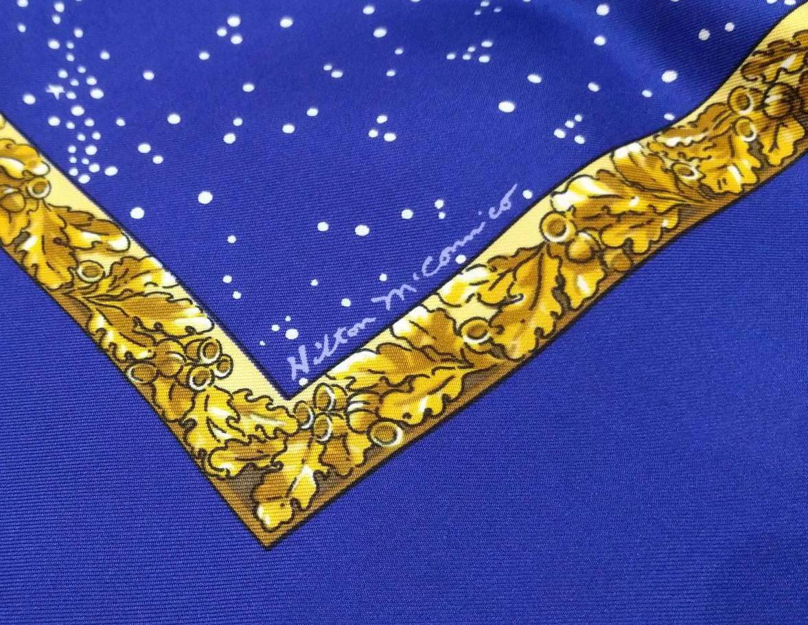 French-inspired Hermès silk twill scarf, 90cm square, red, white, and blue colors - Hermès Souvenirs de Paris scarf