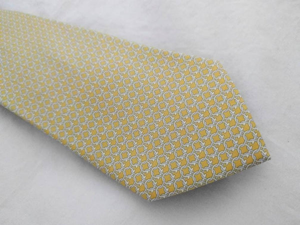 Salvatore Ferragamo 100% Silk Tie – Light Yellow Luxury Designer Tie, Made in Italy, 8.5cm Width