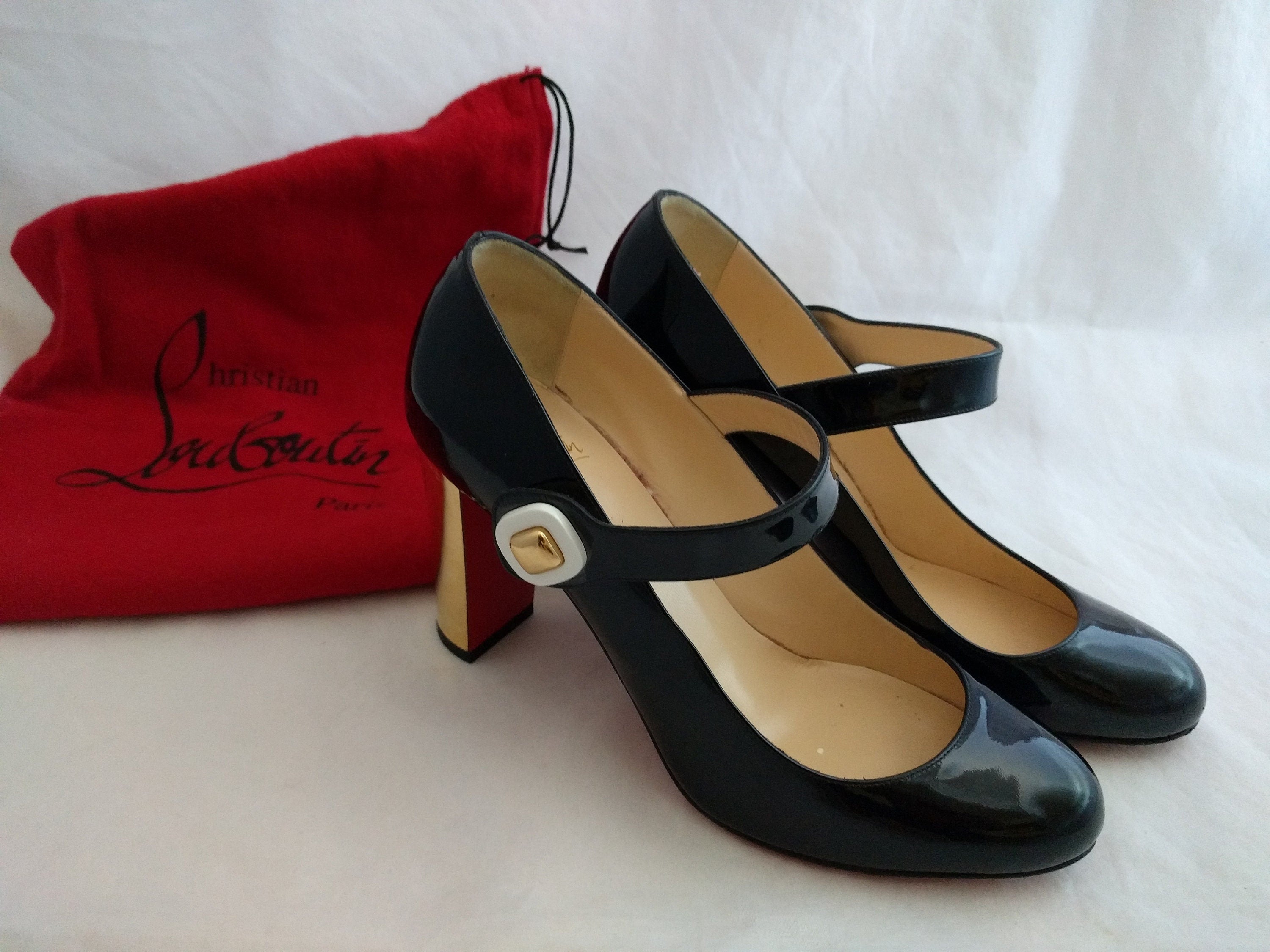 Christian Louboutin BIBABA Mary Jane Pumps – Vintage-Style Leather Heels, Iconic Red Soles, Timeless Elegance