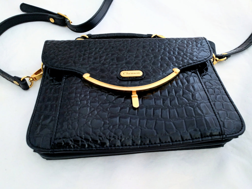 Vintage Chenson Black Embossed Leather Handbag – Crocodile-Embossed Shoulder Bag with Removable Strap, 1980s Designer Purse
