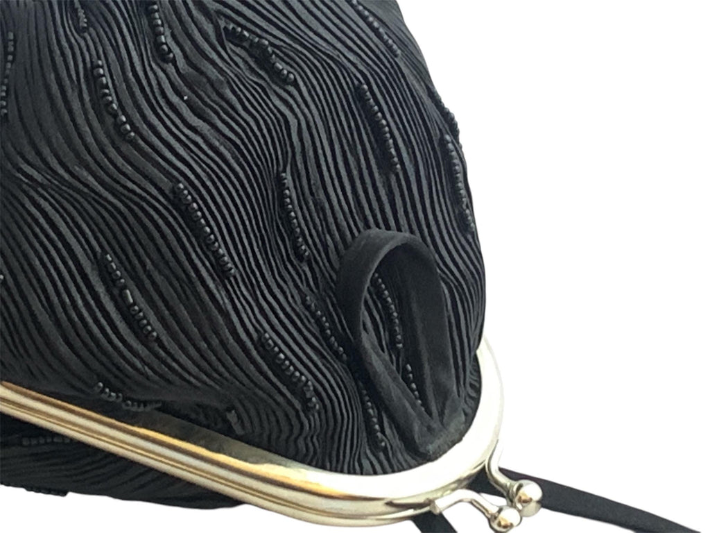 Vintage beaded purse with black satin lining, 16cm x 12cm
