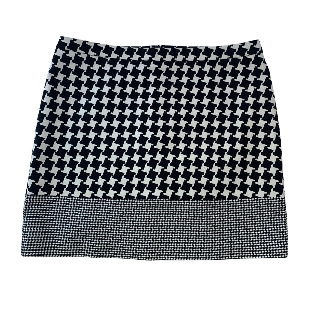 Black and white Reiss miniskirt, classic pattern, 16-inch length