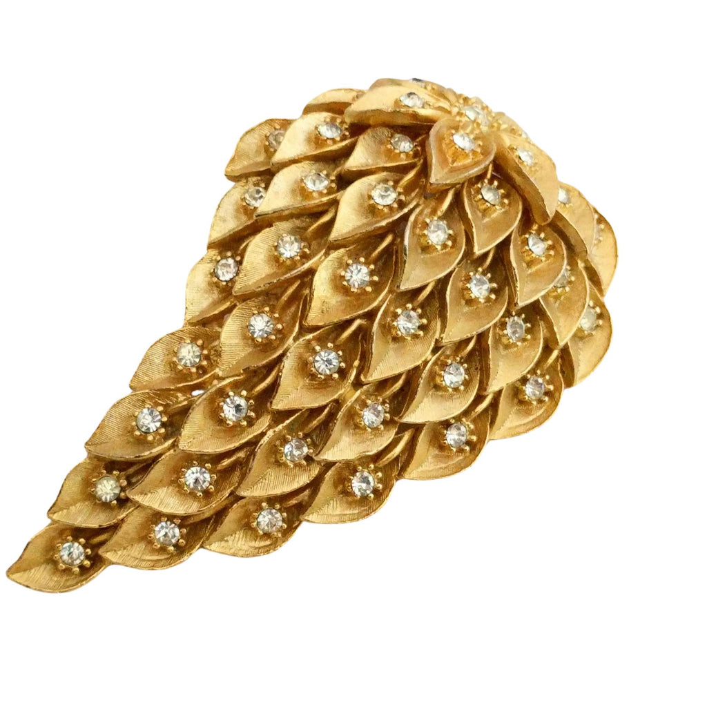 Beautiful Leaf brooch with Austrian crystals