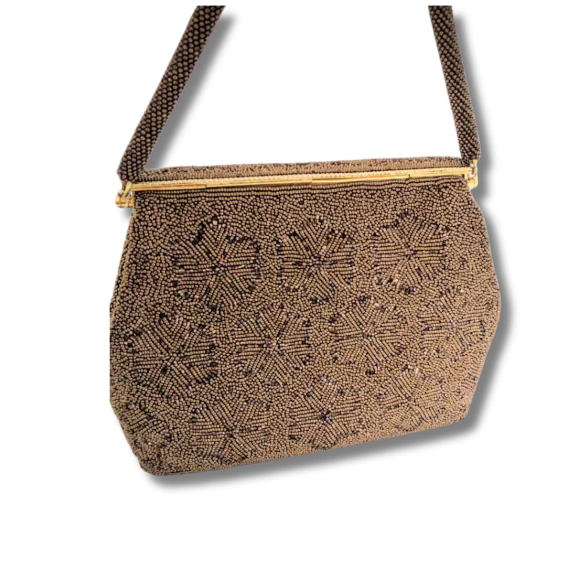 Vintage 1940s Beaded Evening Bag – Floral Design, Micro Glass Beads, Gold Clasp, Scalloped Frame