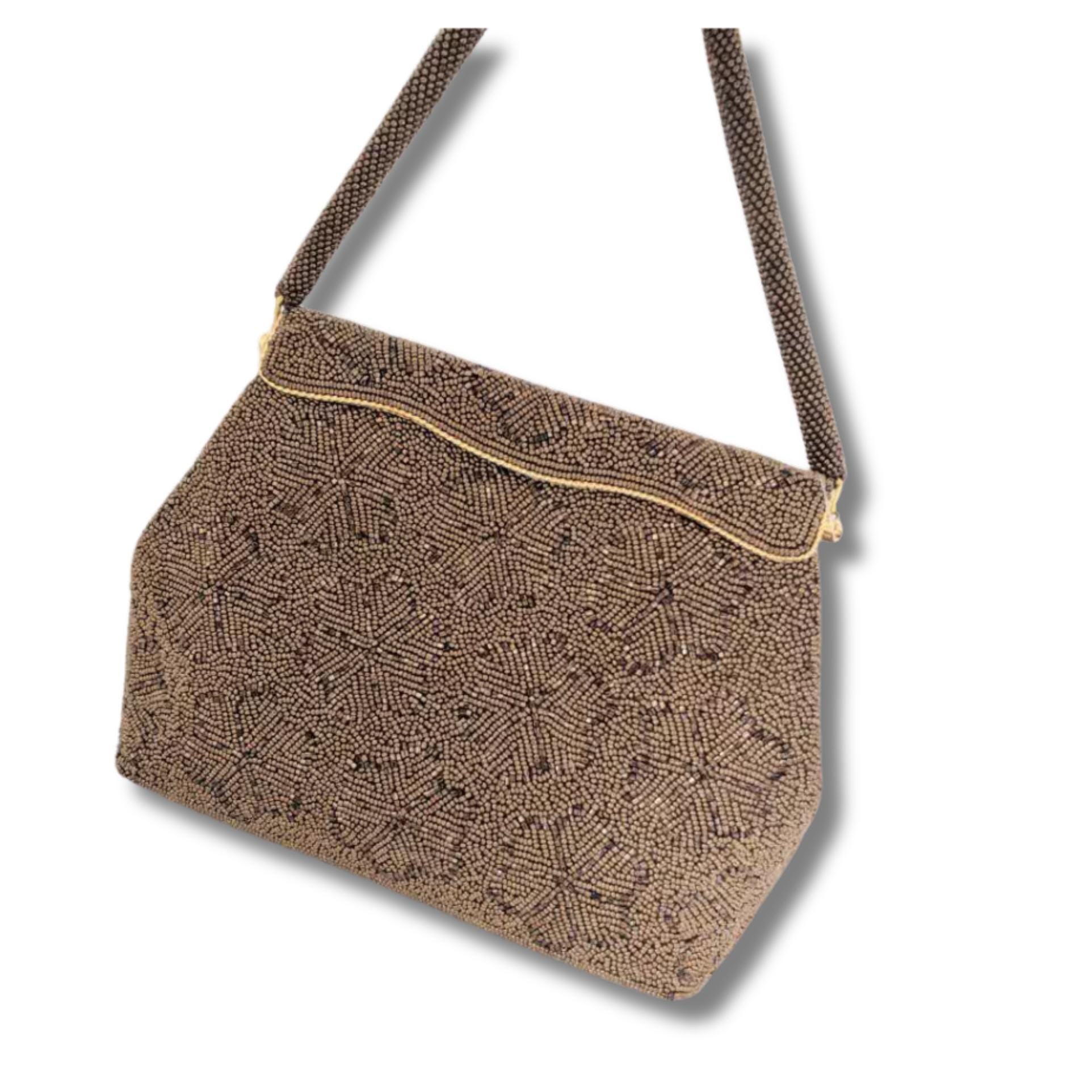 Vintage 1940s Beaded Evening Bag – Floral Design, Micro Glass Beads, Gold Clasp, Scalloped Frame