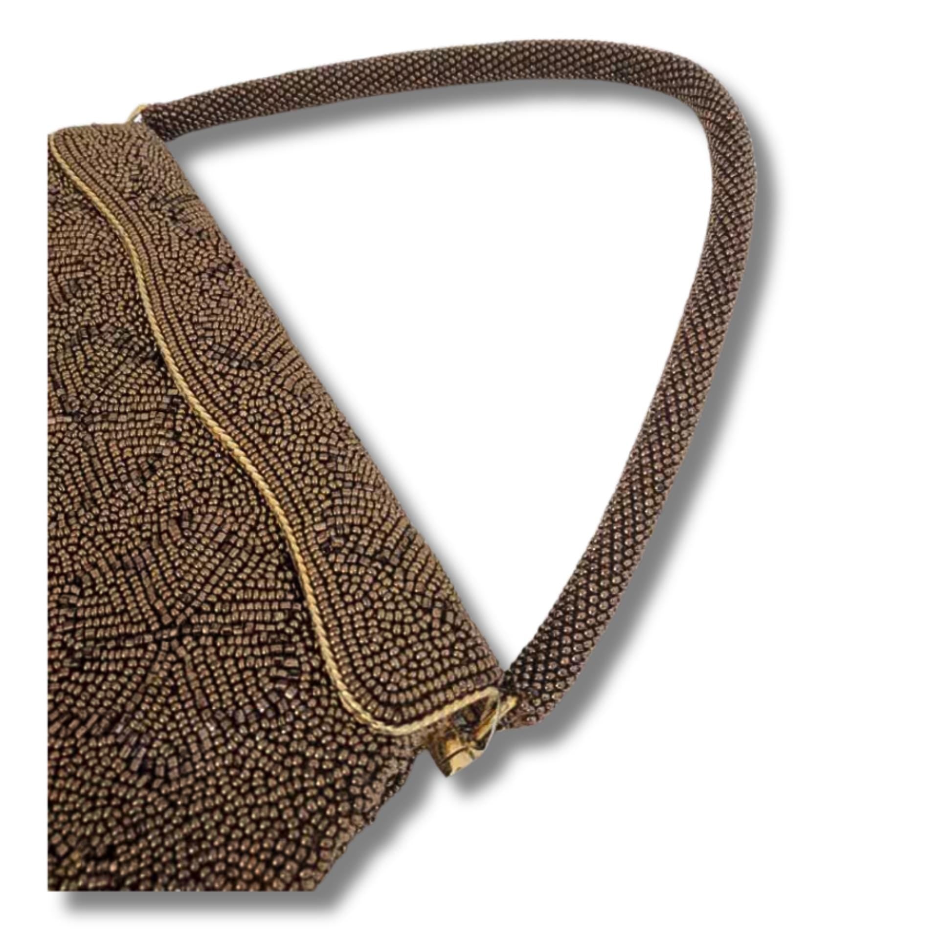 Vintage 1940s Beaded Evening Bag – Floral Design, Micro Glass Beads, Gold Clasp, Scalloped Frame