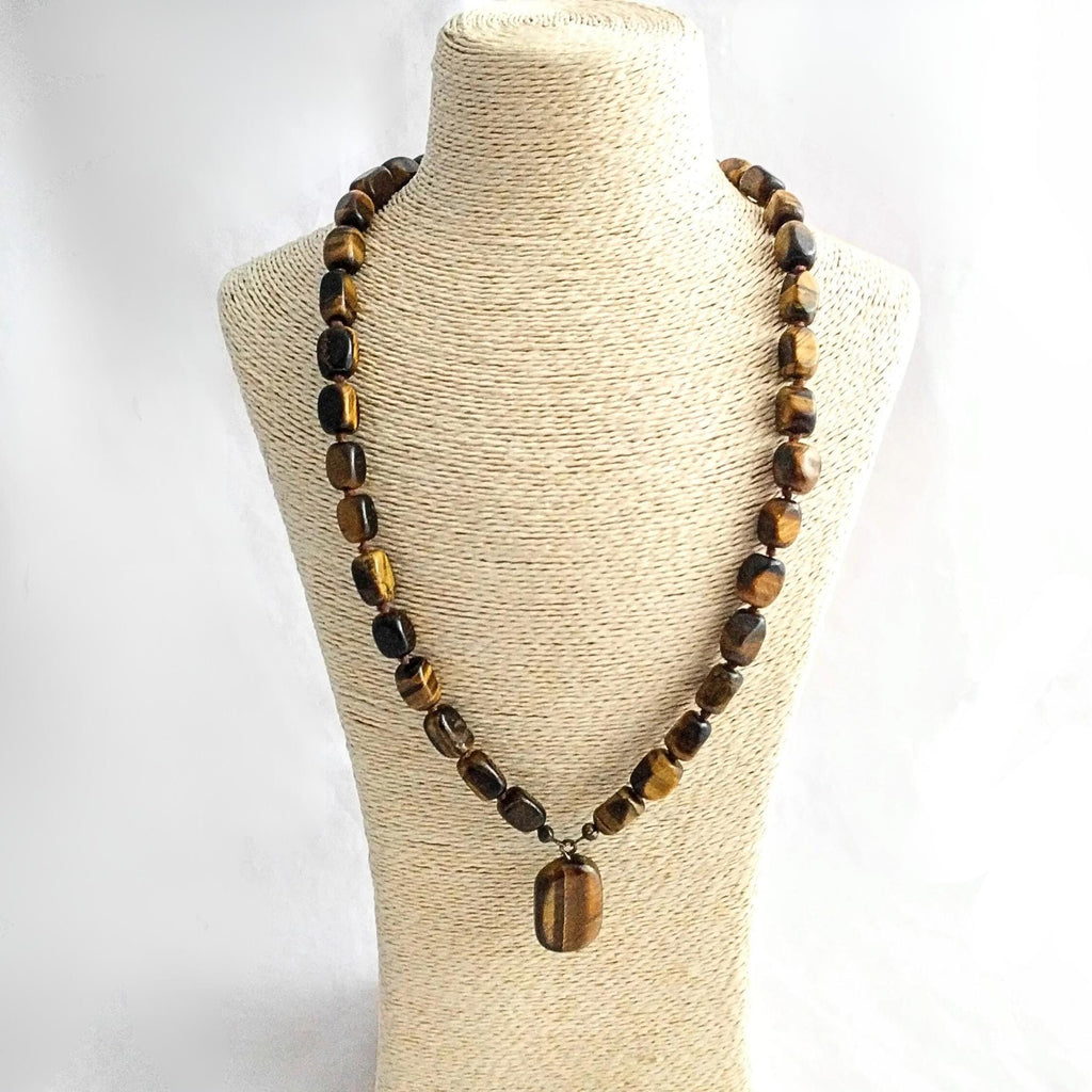 Tiger’s eye necklace in brown and amber tones, handcrafted vintage jewelry - Handcrafted tiger’s eye necklace