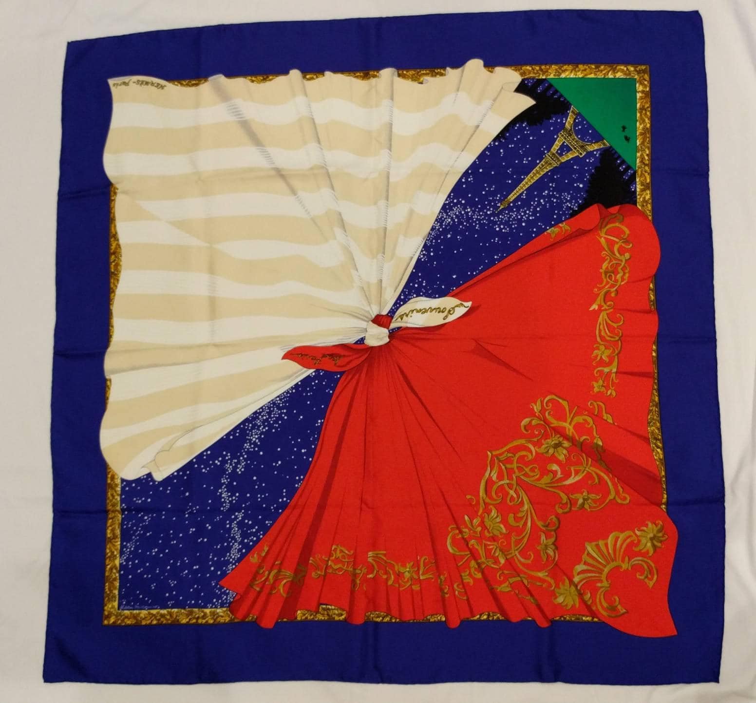 Vintage Hermès scarf from 1989, Souvenirs de Paris design, starry night Eiffel Tower - Vintage Paris-themed Hermès scarf