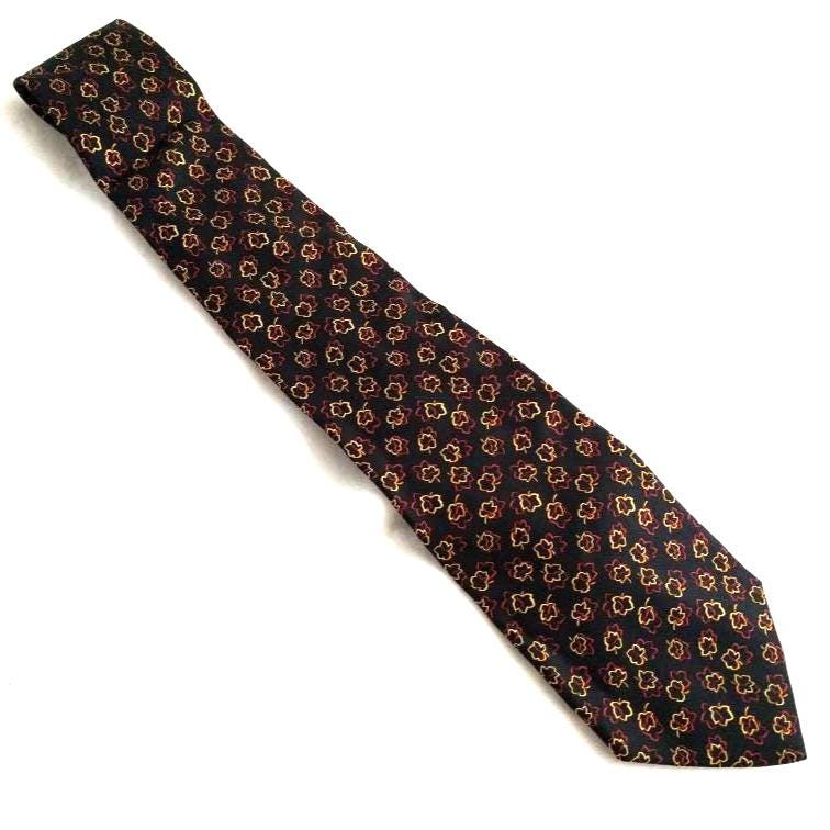 Salvatore Ferragamo Men’s Silk Tie – Black with Leaf Print, 100% Silk, Made in Italy, Luxury Designer Tie