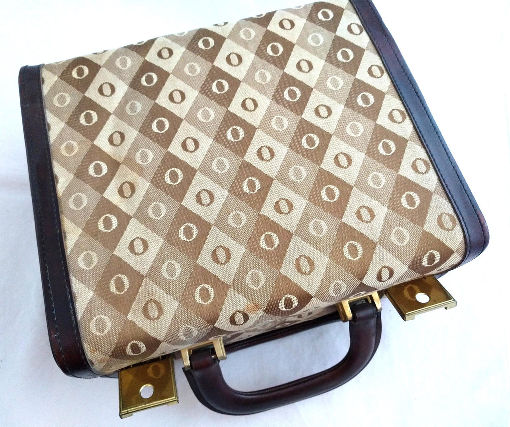 Vintage Leather Travel Case – Hard Shell Makeup and Toiletry Bag, Two Compartments, Rare Retro Design