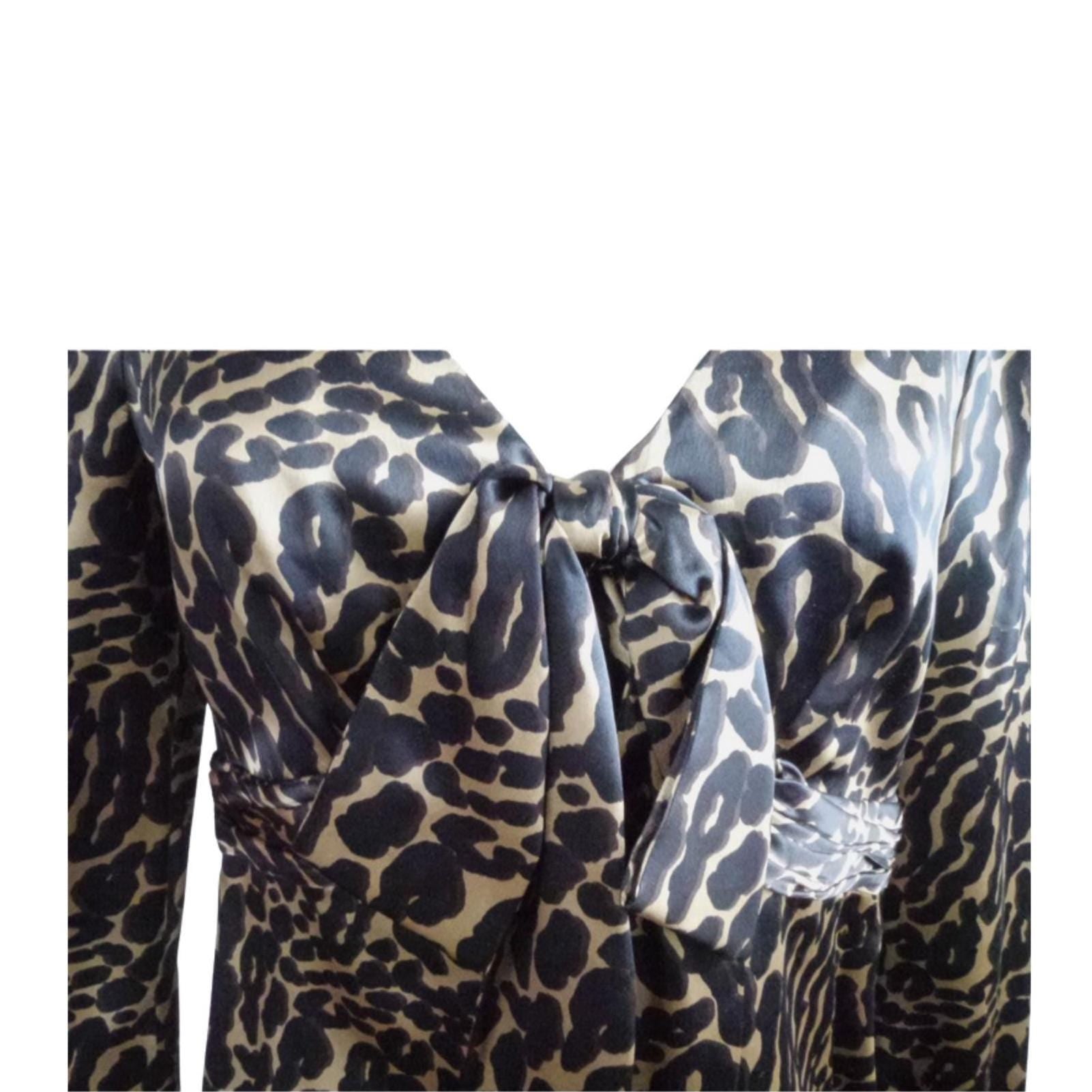 Tory Burch Stevie Silk Leopard Print Blouse – 100% Silk, Size S/M, Bow Neckline, Hidden Zip, Designer Preloved Top, Animal Print