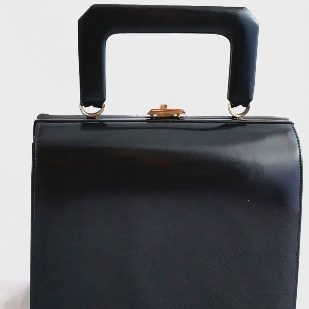 Handbag / Mini Purse -  Classic Elegance - Stunning 60s  vintage leather bag by Royal Ternera Rare 1960s Vintage Leather Handbag